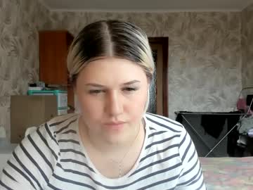 Lina_Kisss Chaturbate stream image from March 18, 2025
