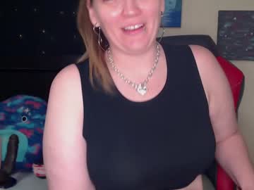 Toxiclilly Chaturbate stream image from March 18, 2025