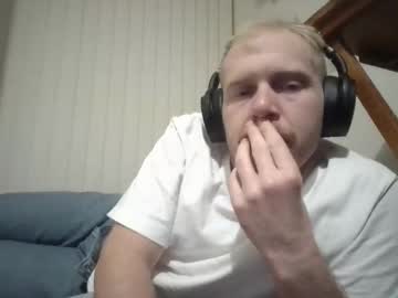 Bushmate92 Chaturbate stream image from March 18, 2025