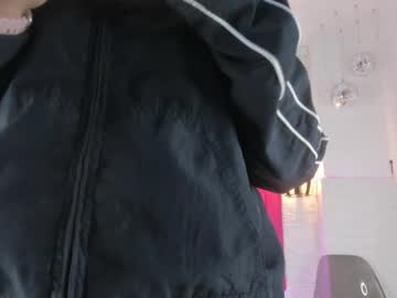 Valloletsamar Chaturbate stream image from March 18, 2025