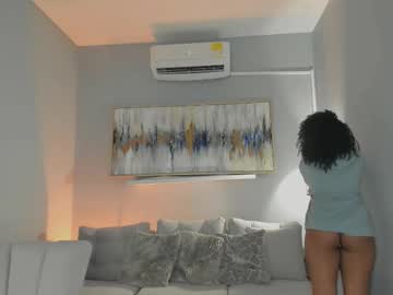 Corinnah Chaturbate stream image from March 18, 2025