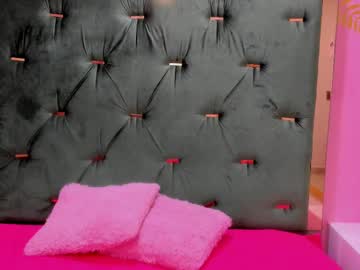 Hellen__4master Chaturbate stream image from March 18, 2025