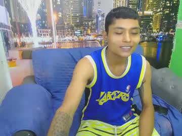 Spicy_Brownie Chaturbate stream image from March 18, 2025