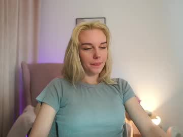 Bell__Kim Chaturbate stream image from March 18, 2025