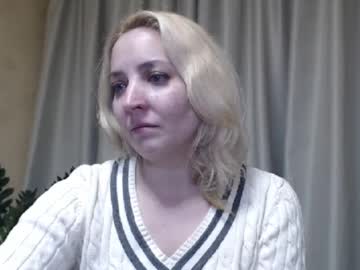 Ohsweetmari Chaturbate stream image from March 18, 2025