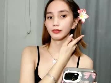 Elora_Charming Chaturbate stream image from March 18, 2025