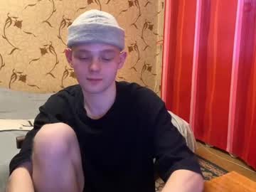 Liamchik Chaturbate stream image from March 18, 2025