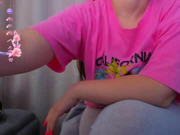 Stacy_Cruuz Chaturbate stream image from March 18, 2025
