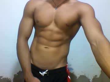 Tyler_Gold823 Chaturbate stream image from March 18, 2025