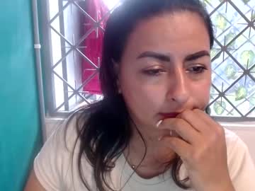 Nadiaallure Chaturbate stream image from March 18, 2025