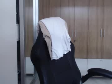 Roxanalove7 Chaturbate stream image from March 18, 2025