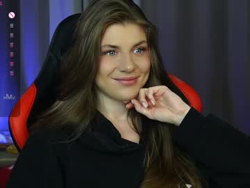 Alicerabdit Chaturbate stream image from March 18, 2025