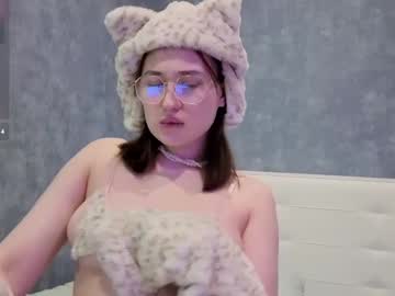 Juli_Room Chaturbate stream image from March 18, 2025