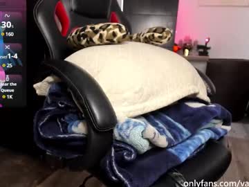 Murielkarmesi Chaturbate stream image from March 18, 2025