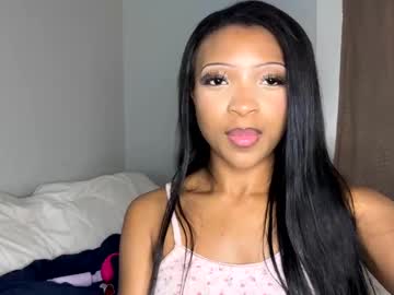 Princessaleah Chaturbate stream image from March 18, 2025