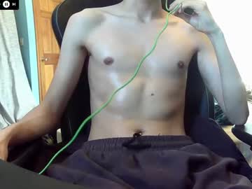 Twinkinator6 Chaturbate stream image from March 18, 2025