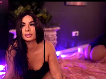 Amberrives Chaturbate stream image from March 18, 2025