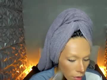 Anitacruisze Chaturbate stream image from March 18, 2025