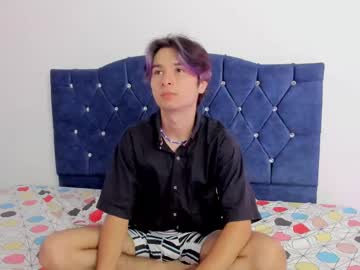 Dylanenzo Chaturbate stream image from March 18, 2025