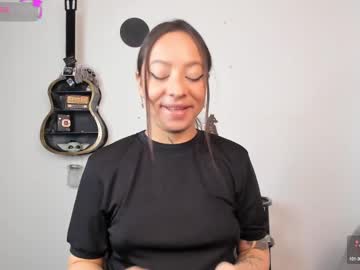 Kayleemt_ Chaturbate stream image from March 18, 2025