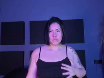 Kendall_Luxx Chaturbate stream image from March 18, 2025