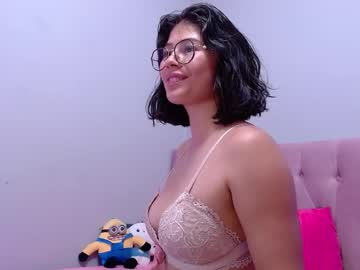 Loaluxury Chaturbate stream image from March 18, 2025