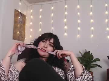 Marceline_Uu Chaturbate stream image from March 18, 2025