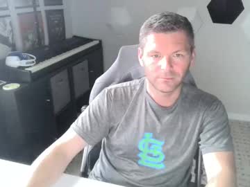 Biggbaddbulll Chaturbate stream image from March 18, 2025