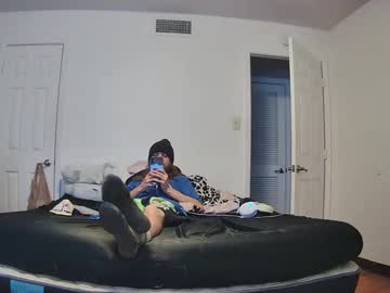 Cattywompiscreations Chaturbate stream image from March 18, 2025