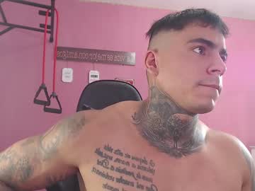 Derrick_Pierce1 Chaturbate stream image from March 18, 2025