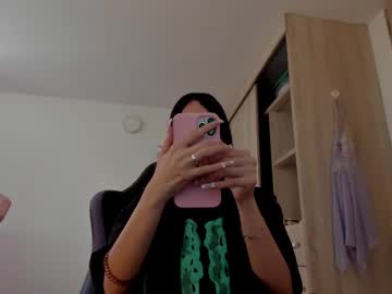Elliemollie_ Chaturbate stream image from March 18, 2025