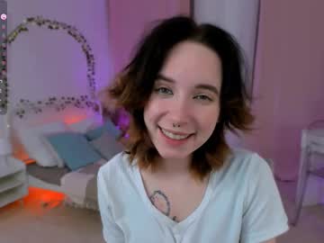 Lilithlunna Chaturbate stream image from March 18, 2025