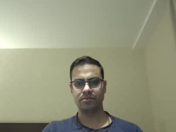 Sharmamanxyz Chaturbate stream image from March 18, 2025