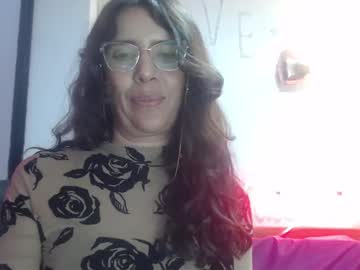Victoria25_Meester Chaturbate stream image from March 18, 2025