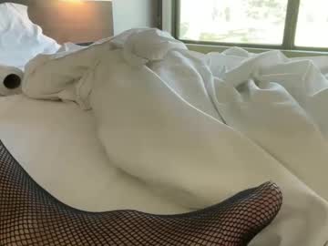 Friskysimiani Chaturbate stream image from March 18, 2025