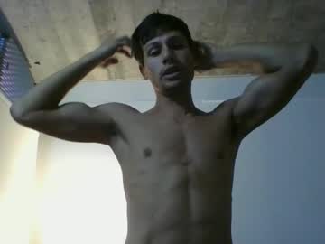 Daryof Chaturbate stream image from March 19, 2025