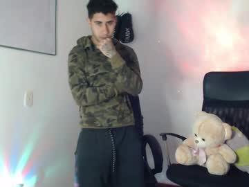 Alejandrojf_00 Chaturbate stream image from March 19, 2025