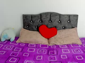 Giselagarcia Chaturbate stream image from March 19, 2025