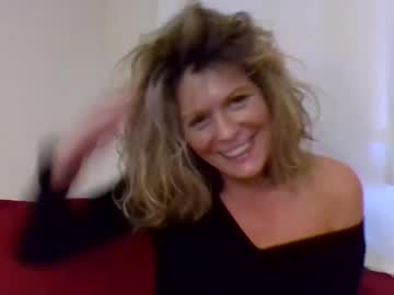Haileys123 Chaturbate stream image from March 19, 2025