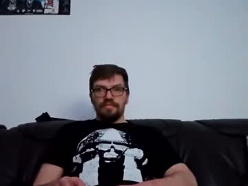 Kryptoni18435 Chaturbate stream image from March 19, 2025