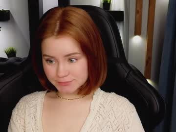 Lu_Muon Chaturbate stream image from March 19, 2025