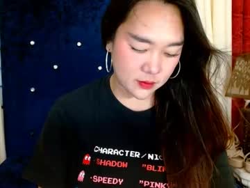 Lovingmulberry Chaturbate stream image from March 19, 2025