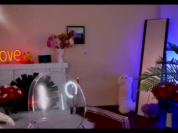 _Madinameow_ Chaturbate stream image from March 19, 2025