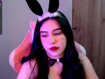 Sunnyhottt Chaturbate stream image from March 19, 2025