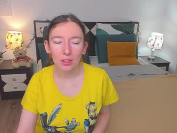 Catherinewalls Chaturbate stream image from March 19, 2025