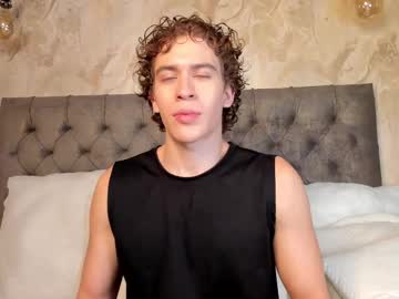 Kael_Brown1 Chaturbate stream image from March 19, 2025