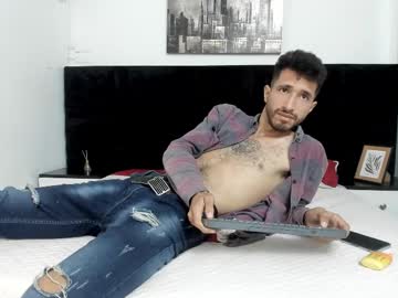 Lucas4me Chaturbate stream image from March 19, 2025