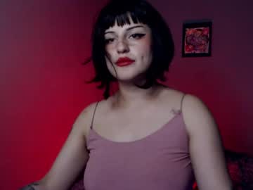 Lucyy_Laveyy Chaturbate stream image from March 19, 2025