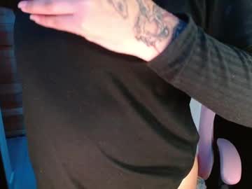 Moonbella_Bell Chaturbate stream image from March 19, 2025