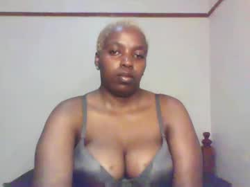 Queen_Melanine Chaturbate stream image from March 19, 2025